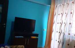 Apartament de 2 camere, parcare,  etaj intermediar, zona strazii Stejarului!