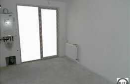 Vanzare 1 camera, 33 mp plus balcon de 8 mp,  decomandat