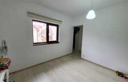 Casa individuala, teren de 440 mp. Zona Vivo!