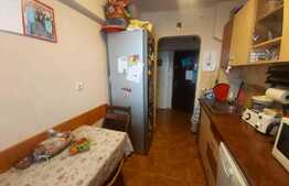 Apartament 2 camere, 44 mp, semidecomandat, etaj intermediar, zona Hermes