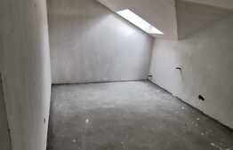 OPORTUNITATE!!! Apartament 3 camere, 60mp + 20 mp spatiu de depozitare, boxa 12mp, parcare cu CF, Zona Teilor