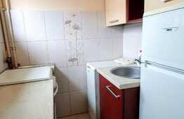 Garsoniera pe etaj intermediar, zona Casa Piratilor!