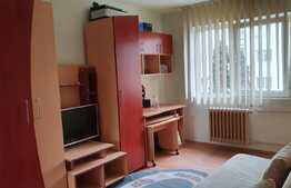 Garsoniera pe etaj intermediar, zona Casa Piratilor!