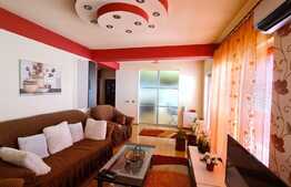 Apartament spatios, 6 camere, 3 bai, 3 balcoane, zona linistita cu panorama!