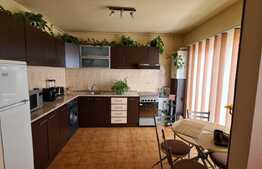 Apartament spatios, 6 camere, 3 bai, 3 balcoane, zona linistita cu panorama!