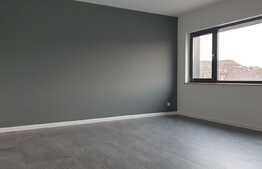 13.400 de mp pt hala cu PUZ in autorizare si cladire de birouri. 