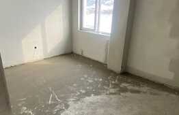 Apartament 3 camere, intermediar, zona Terra