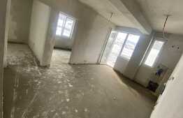 Apartament 3 camere, intermediar, zona Terra