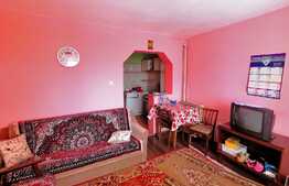 Casa traditionala de vanzare, 1600 mp teren, front 34 m, Exterior Sud!