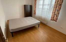 Apartament de 3 camere, etaj intermediar, 70 mp + balcon, zona Nora