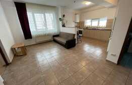 Apartament de 3 camere, etaj intermediar, 70 mp + balcon, zona Nora