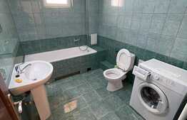 Apartament de 3 camere, etaj intermediar, 70 mp + balcon, zona Nora