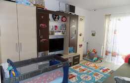 Apartament la cheie, 2 camere, decomandat, parcare, Sesu de sus