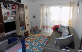 Apartament la cheie, 2 camere, decomandat, parcare, Sesu de sus