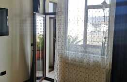 Apartament de 3 camere semidecomandate, 70mp, etaj intermediar, parcare! zona Eroilor