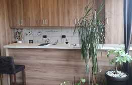 Apartament de 3 camere semidecomandate, 70mp, etaj intermediar, parcare! zona Eroilor