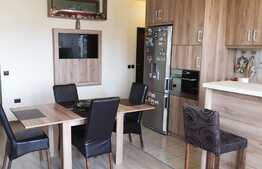 Apartament de 3 camere semidecomandate, 70mp, etaj intermediar, parcare! zona Eroilor