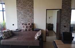 Apartament de 3 camere semidecomandate, 70mp, etaj intermediar, parcare! zona Eroilor