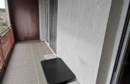 Apartament la etaj intermediar, 32mp, balcon, zona Eroilor!