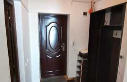 Apartament la etaj intermediar, 32mp, balcon, zona Eroilor!