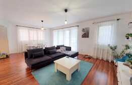 Casa superba de vanzare, curte generoasa, 5 minute de Vivo!