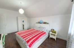 Casa superba de vanzare, curte generoasa, 5 minute de Vivo!