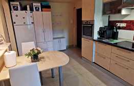 Apartament 3 camere, 70 mp, zona Diana