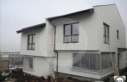 Apartament de vanzare, 3 camere decomandate, in duplex, zona Europa