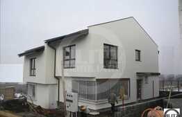 Apartament de vanzare, 3 camere decomandate, in duplex, zona Europa