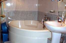 Apartament cu 3 camere, 73 mp, parcare, zona strazii Dorobantilor