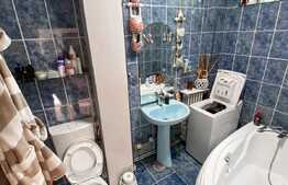 Apartament în zona centrală, 2 camere, 65 mp, balcon