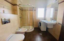 4 camere, 120 mp, mobilat modern, garaj, zona Grand Hotel Italia