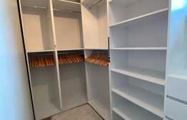 Apartament 3 camere lux, 2 parcari subterane, boxa, zona Subcetate!