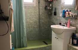 Apartament 3 camere, decomandat, 2 bai, etaj intermediar!