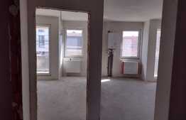 Apartament 2 camere, decomandat, imobil nou, cf, parcare, zona strazii Paris