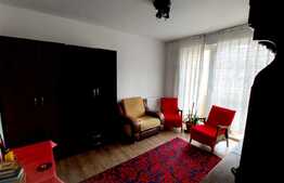Apartament 2 camere, decomandat, etaj intermediar!