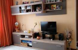 Apartament confort II semidecomandat-insorit