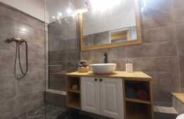 Apartament de lux, 2 camere, decomandat, zona BRD