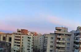 Oportunitate! Apartament 3 camere, 2 bai, decomandat, etaj intermediar, balcon, orientare sudica, zona strazii Dorobantilor!