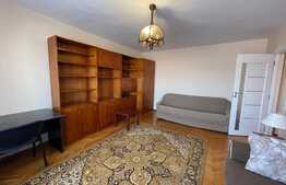   Apartament cu 3 camere, 76mp, parcare, decomandat, zona strazii Bucuresti