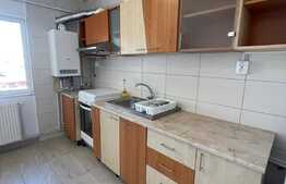  Apartament cu 3 camere, 76mp, parcare, decomandat, zona strazii Bucuresti