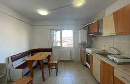   Apartament cu 3 camere, 76mp, parcare, decomandat, zona strazii Bucuresti