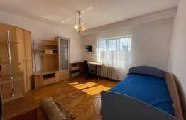   Apartament cu 3 camere, 76mp, parcare, decomandat, zona strazii Bucuresti