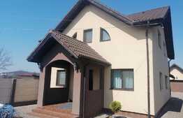 Casa individuala de vanzare, 140 mp utili, 700 mp teren, exterior est