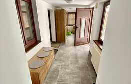 Casa deosebita Cristian, 800 mp curte + 2600 mp gradina