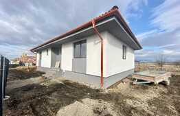 Casa individuala, plan parter, 85mp utili, 3 camere, Stupini