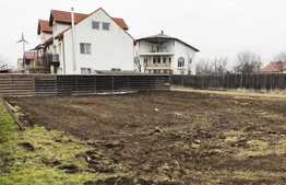 Teren de vanzare Tractoru, 500mp