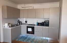 Ultra lux, apartament de 3 camere semidecomandate, 2 bai, balcon!