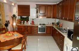 Apartament 3 camere, 110 mp, finisaje moderne, cu garaj si loc parcare!