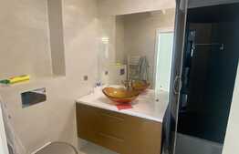 Oportunitate! Apartament cu 3 camere, 112 mp,  etaj intermediar, zona centrala